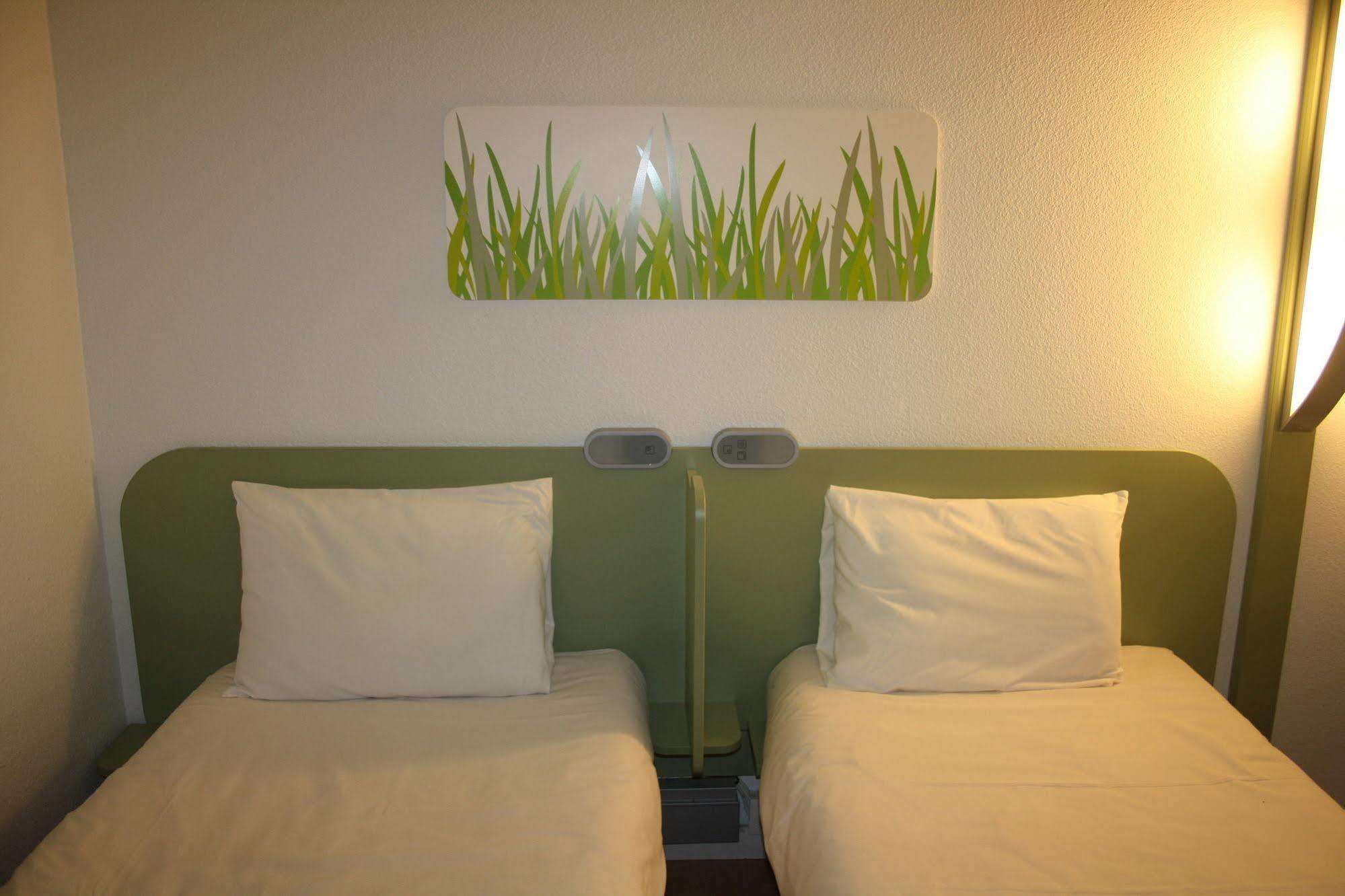 Ibis Budget Issoire Ngoại thất bức ảnh